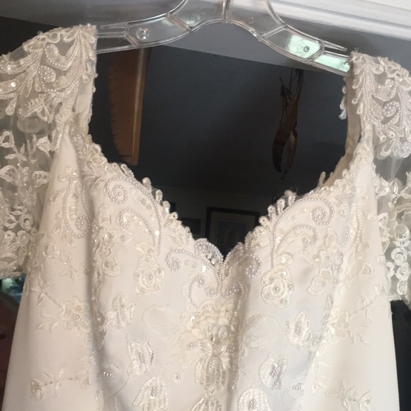 Sweetheart Ivory Ballgown Wedding Dress Size 12. Gently used. - Picture 5 of 16